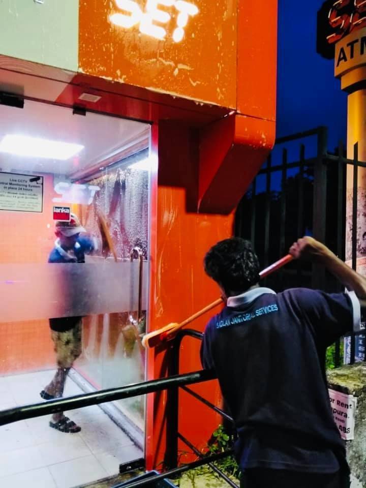 ATM Canopy & Surroundings