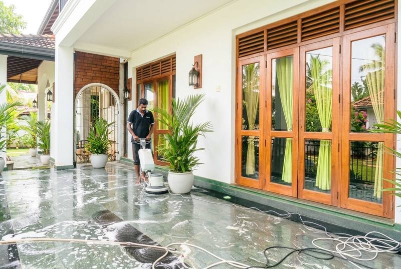 Lobby Floor Maintenance