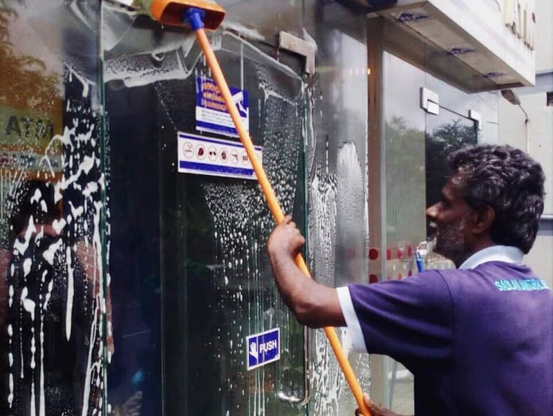 Glass Door & Entrance Cleaning